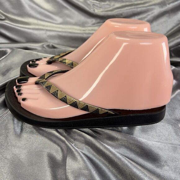 Ipanema Women's 5 / 35.5 Flip Flops Thong Sandal Black Gold Triangle Summer Shoe - Picture 4 of 17